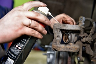 Профилактика тормозных суппортов Chevrolet Orlando  